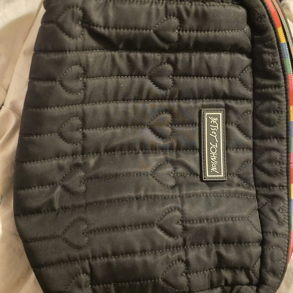 Betsey Johnson Black Quilted Heart Cosmetic Bag Rainbow Zipper